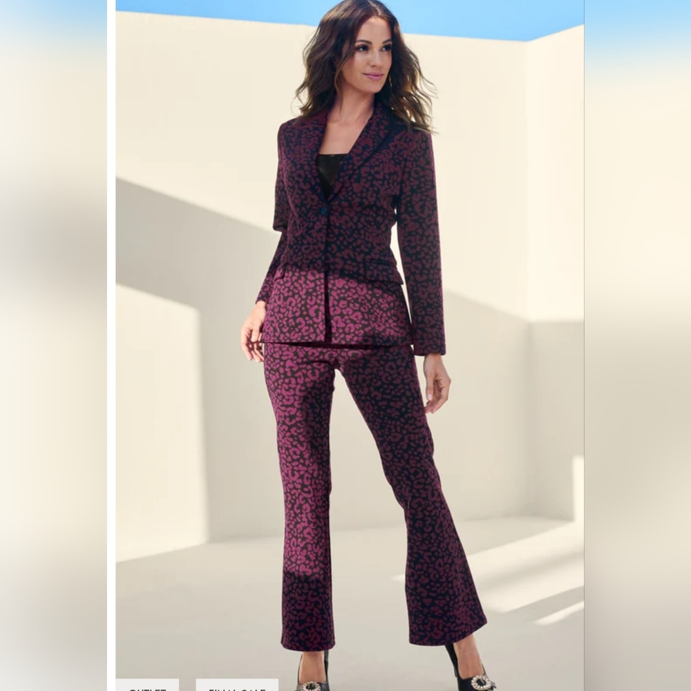 VENUS Stretch Pantsuit with Cropped Flare Leg 2 Piece Set NWT